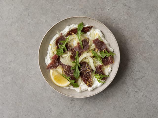 Prepared biltong quark fennel rocket bowl